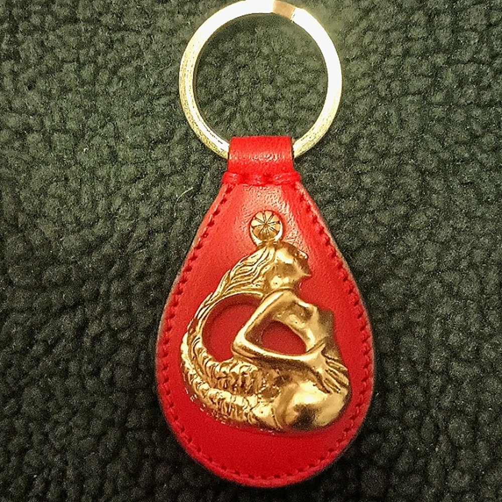 The Key Ring Red